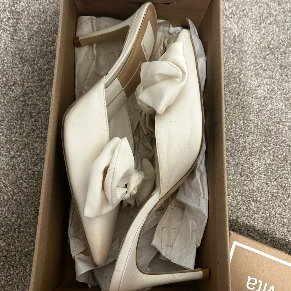 Dolce Vita Kaylie Bow Pointed Toe Mule - Picture 10 of 11